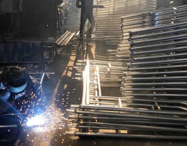 Sản Xuất Giàn Giáo Theo Yêu Cầu